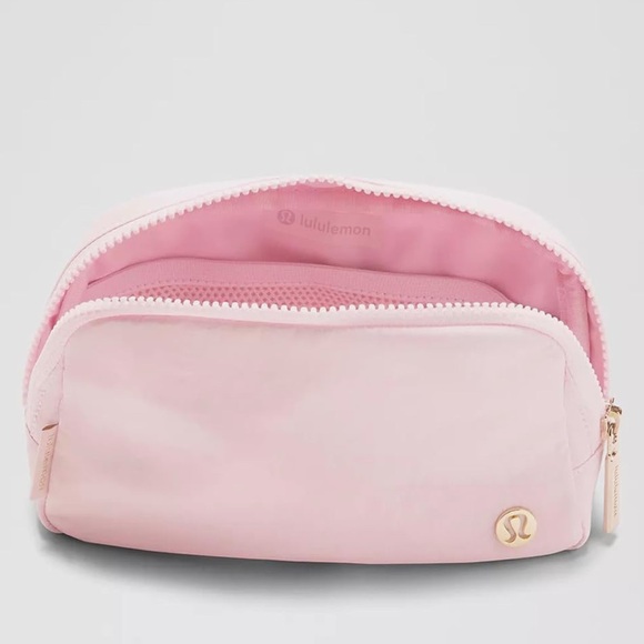 lululemon athletica Light Pink Crossbody Bag - Picture 4 of 4